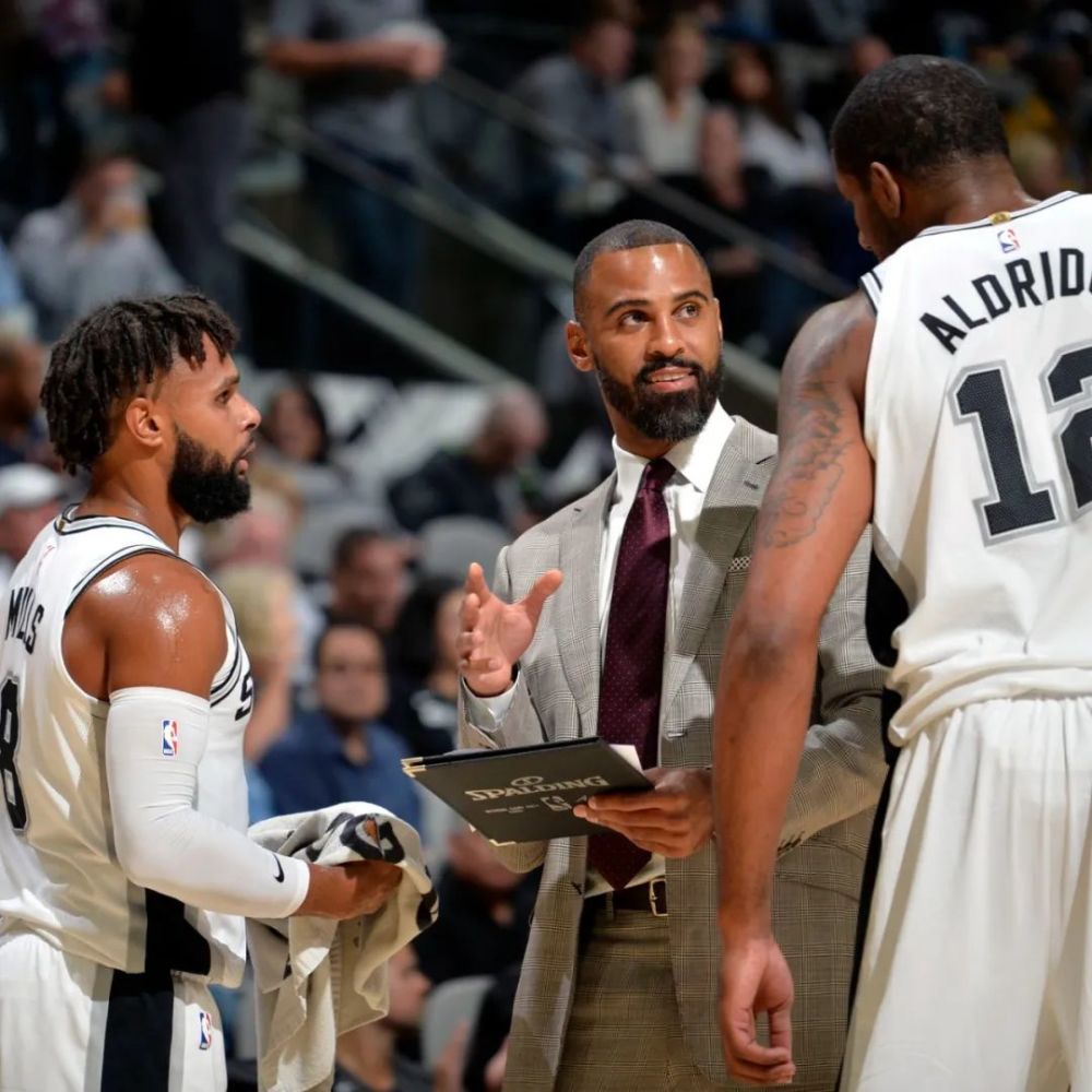 目标打下坚 目标打下坚