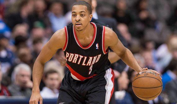 布克新赛季将出任太阳全职控卫 上赛季场均7.1次助攻创生涯新高