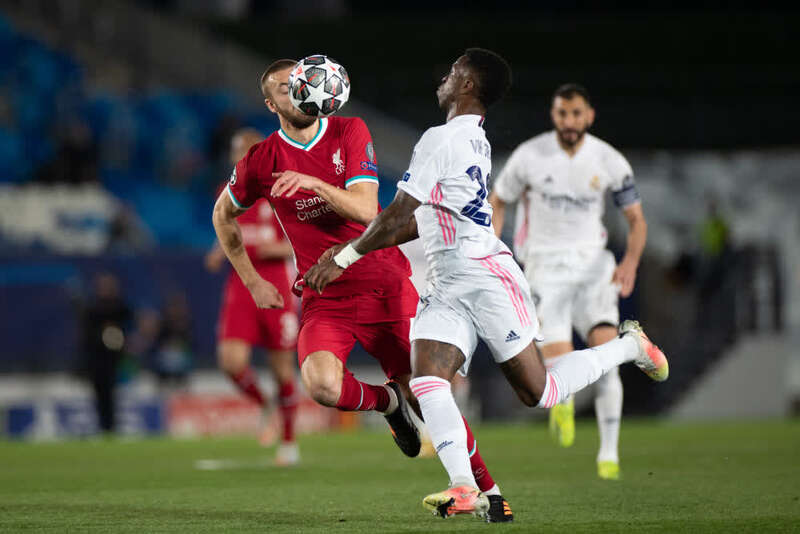 同时保持对 同时保持对